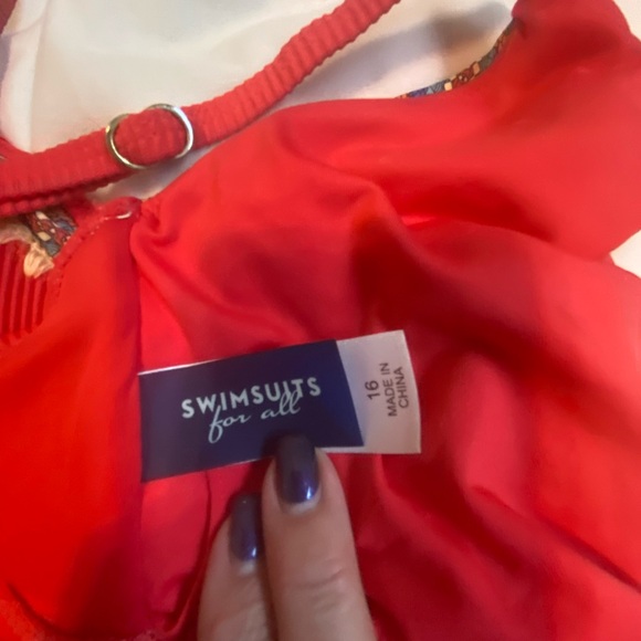 Swim suit size 16 - Picture 3 of 4